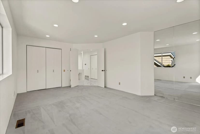 Property photo for 3089 Alki Avenue Sw #2, Seattle photo 21