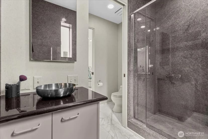 Property photo for 3089 Alki Avenue Sw #2, Seattle photo 15