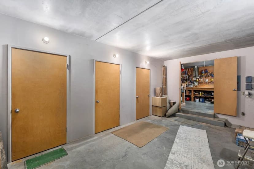 Property photo for 3089 Alki Avenue Sw #2, Seattle photo 35