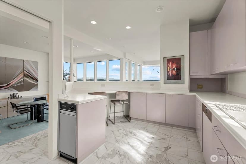 Property photo for 3089 Alki Avenue Sw #2, Seattle photo 6