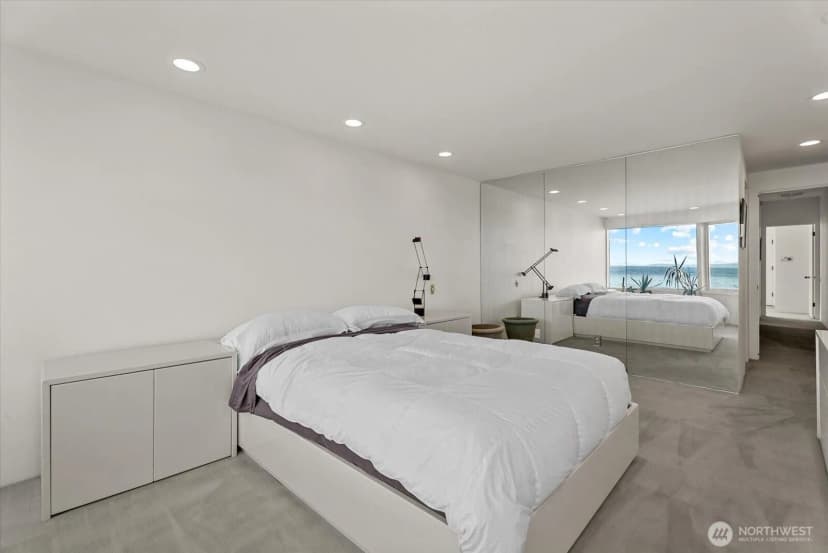 Property photo for 3089 Alki Avenue Sw #2, Seattle photo 17
