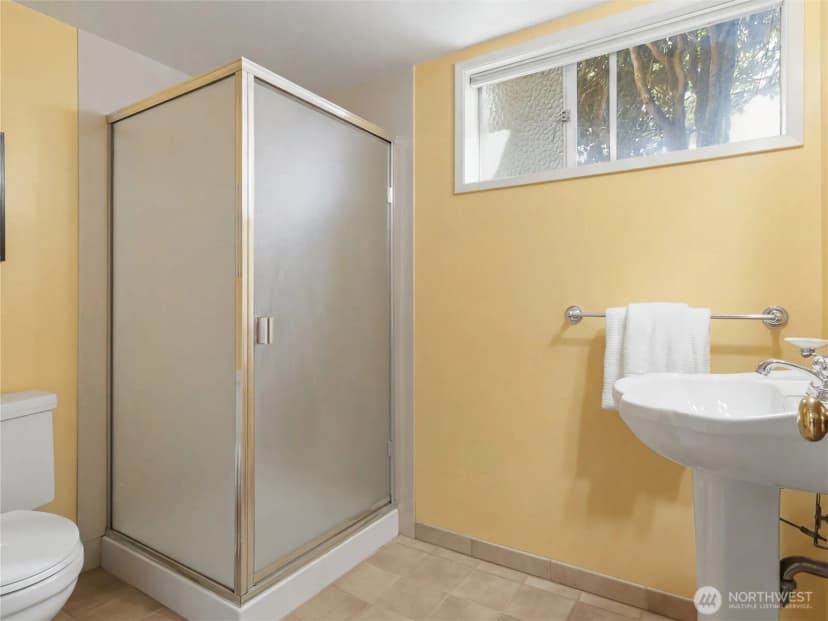 Property photo for 7305 Earl Avenue Nw, Seattle photo 26
