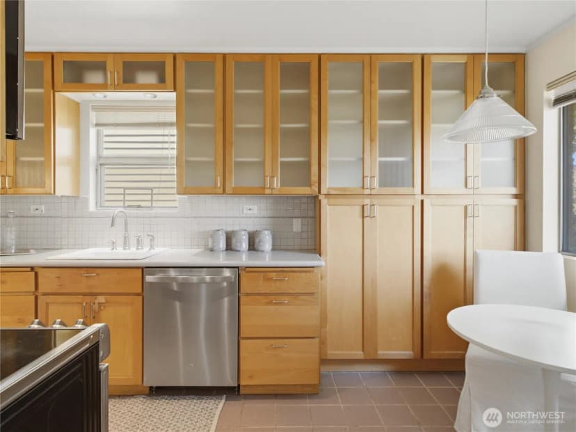 Property photo for 7305 Earl Avenue Nw, Seattle photo 9