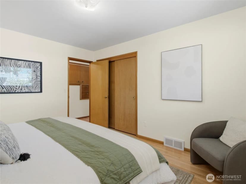 Property photo for 7305 Earl Avenue Nw, Seattle photo 15