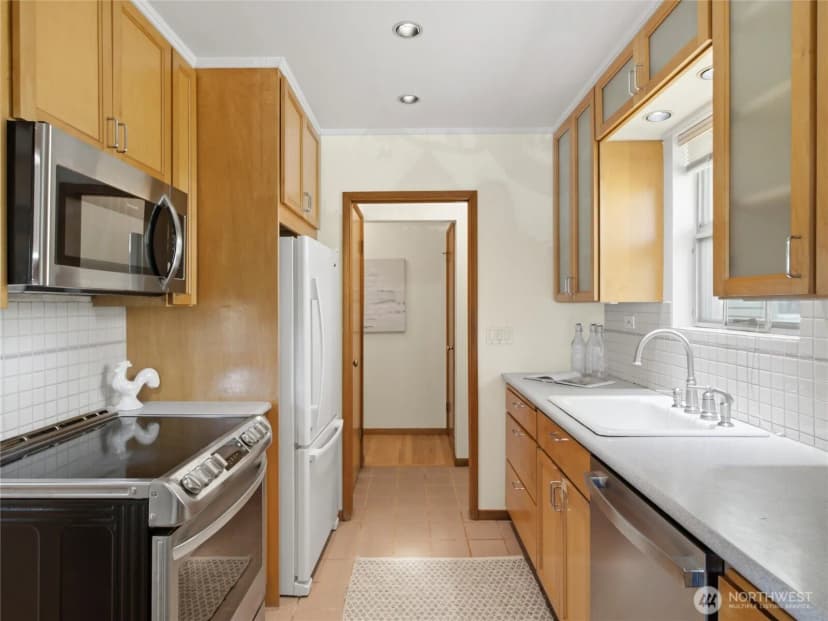 Property photo for 7305 Earl Avenue Nw, Seattle photo 11