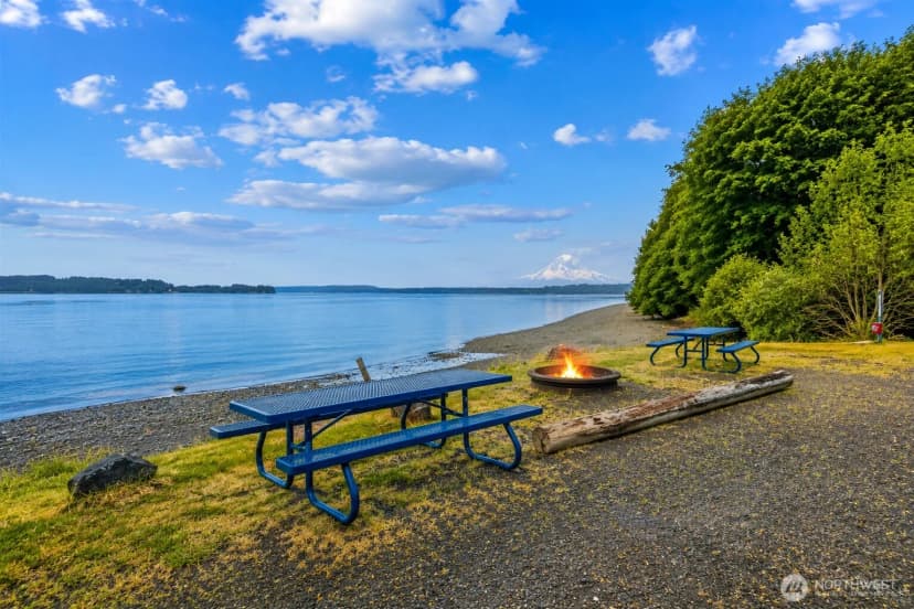 Property photo for 5246 Yearley Drive Ne, Olympia photo 3