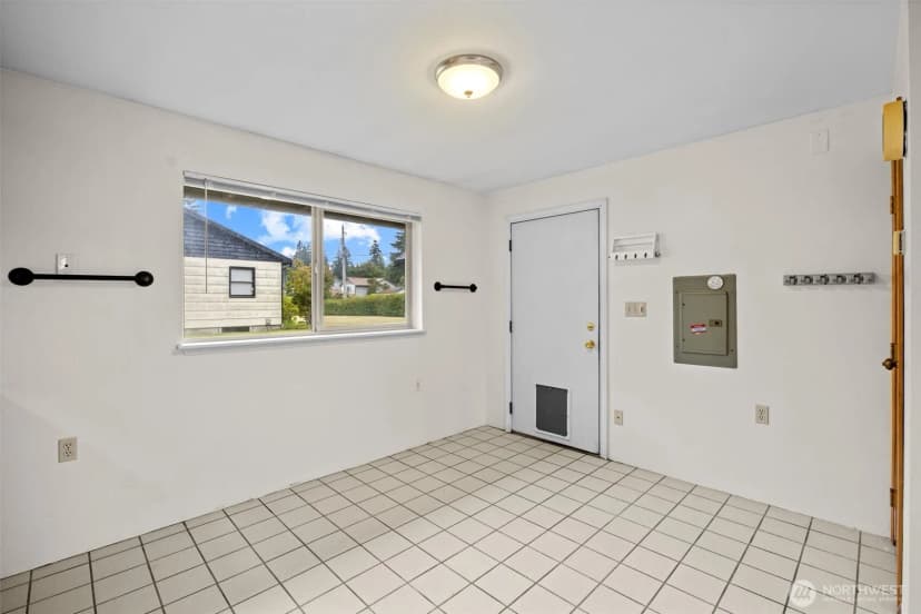Property photo for 5246 Yearley Drive Ne, Olympia photo 19