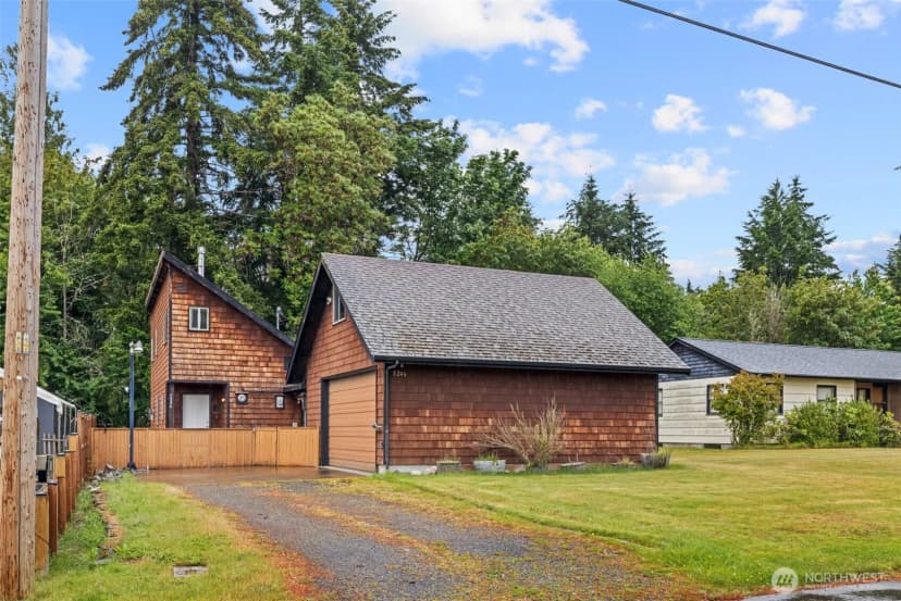 Property photo for 5246 Yearley Drive Ne, Olympia