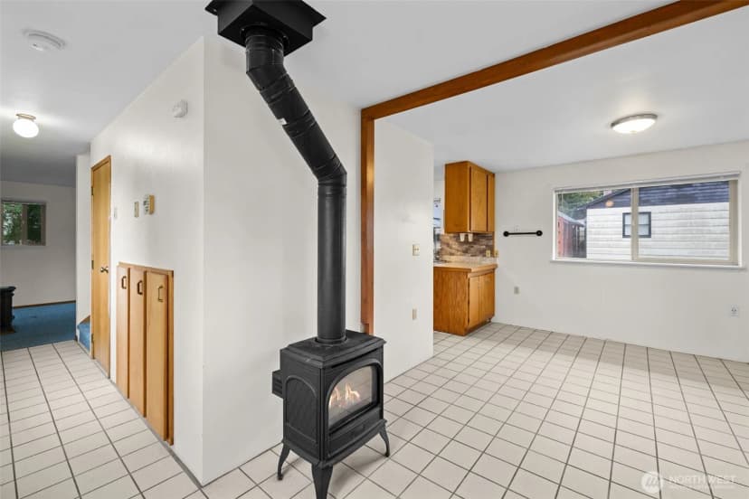 Property photo for 5246 Yearley Drive Ne, Olympia photo 12