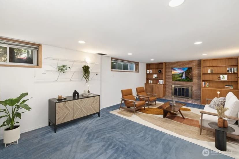 Property photo for 10312 Wallingford Avenue N, Seattle photo 19
