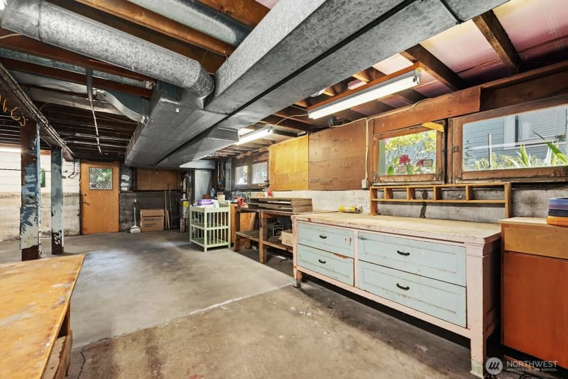 Property photo for 6314 19th Avenue Ne, Seattle photo 27