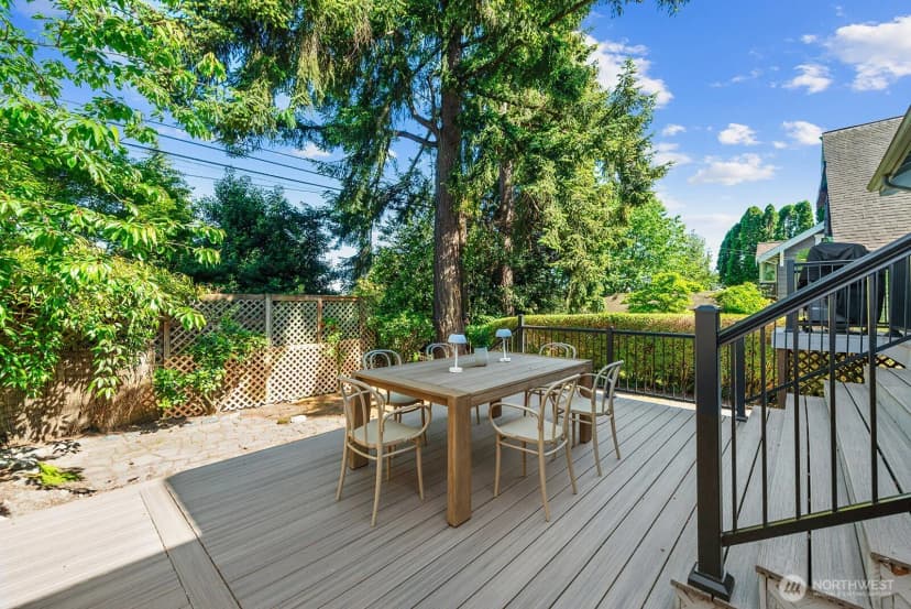 Property photo for 6314 19th Avenue Ne, Seattle photo 11