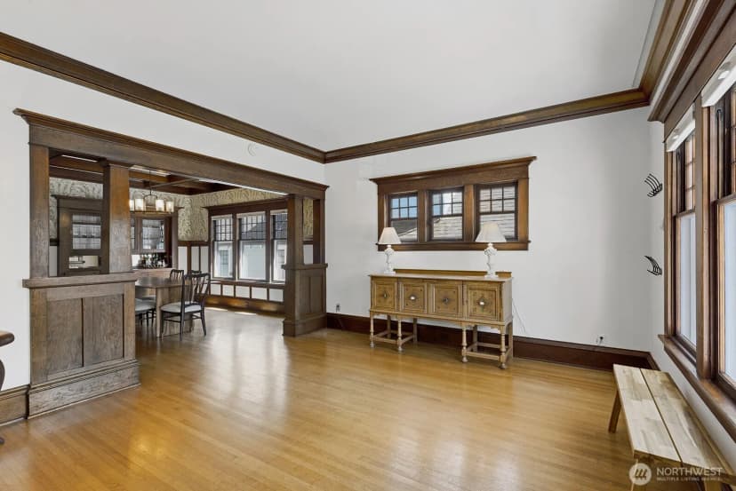 Property photo for 6314 19th Avenue Ne, Seattle photo 17