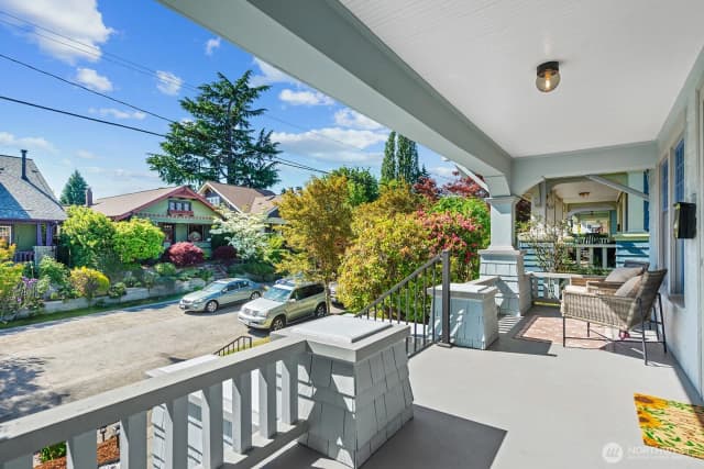 Property photo for 6314 19th Avenue Ne, Seattle photo 3
