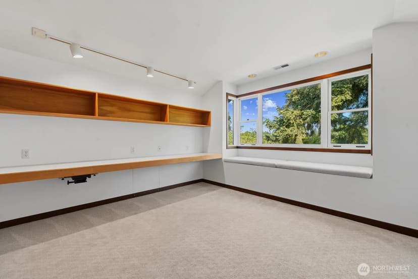 Property photo for 6314 19th Avenue Ne, Seattle photo 25