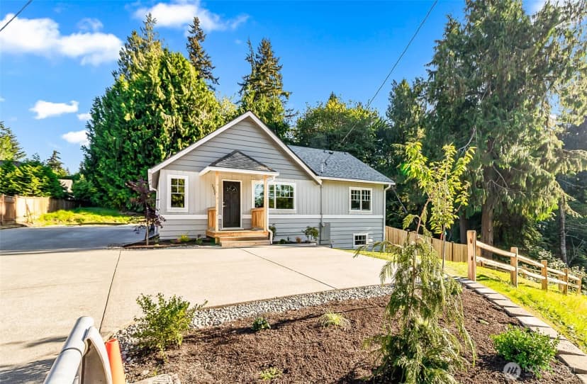 Property photo for 1526 W Mukilteo Blvd #a, Everett photo 2