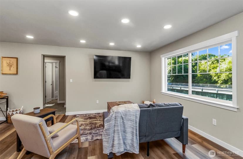 Property photo for 1526 W Mukilteo Blvd #a, Everett photo 12