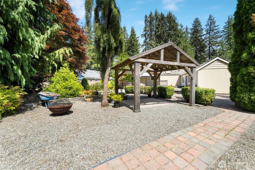 Property photo for 1918 S Lake Stickney Dr, Lynnwood photo 31