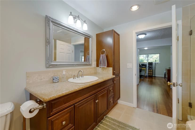 Property photo for 1918 S Lake Stickney Dr, Lynnwood photo 13