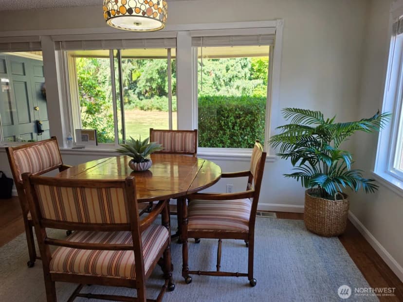 Property photo for 1918 S Lake Stickney Dr, Lynnwood photo 6