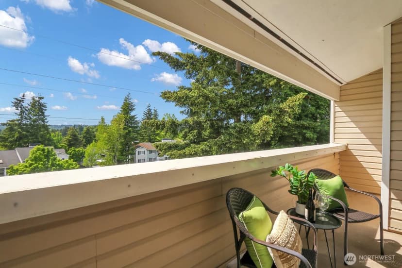 Property photo for 12415 Ne 130th Court #h310, Kirkland photo 8