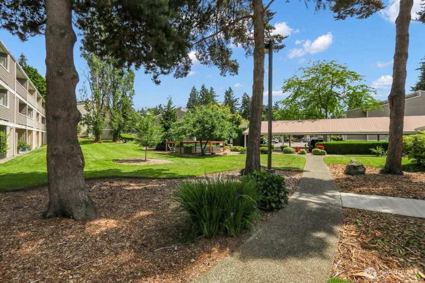 Property photo for 12415 Ne 130th Court #h310, Kirkland photo 20