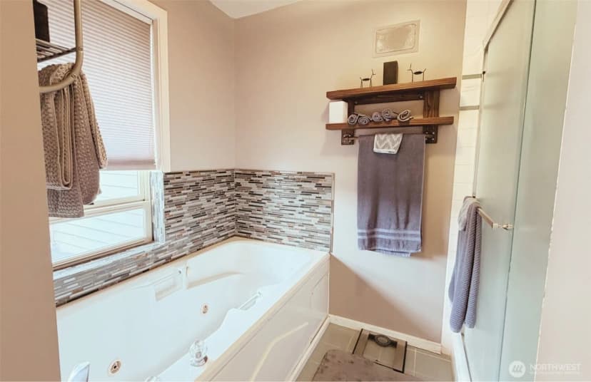 Property photo for 18064 Mariposa Lane, Mount Vernon photo 25