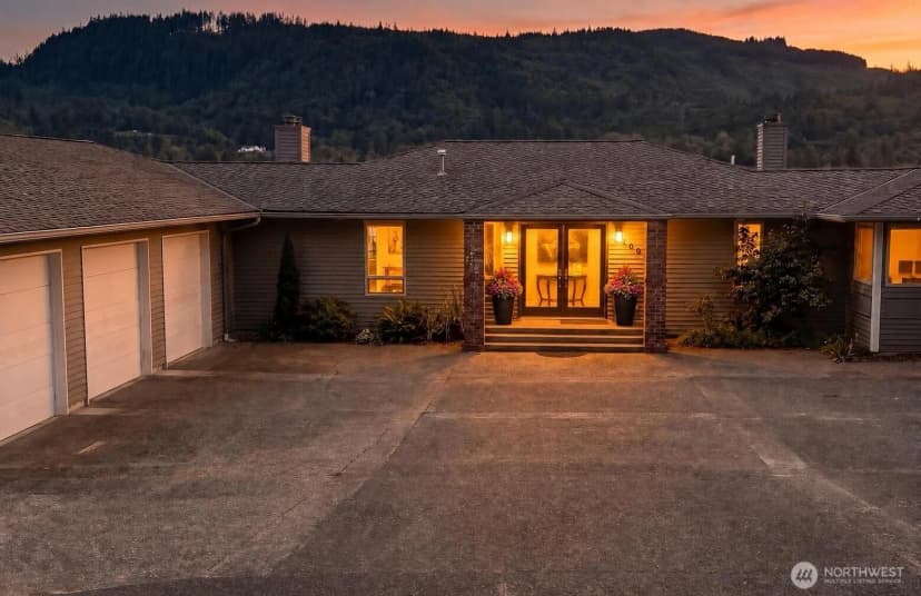 Property photo for 18064 Mariposa Lane, Mount Vernon photo 4