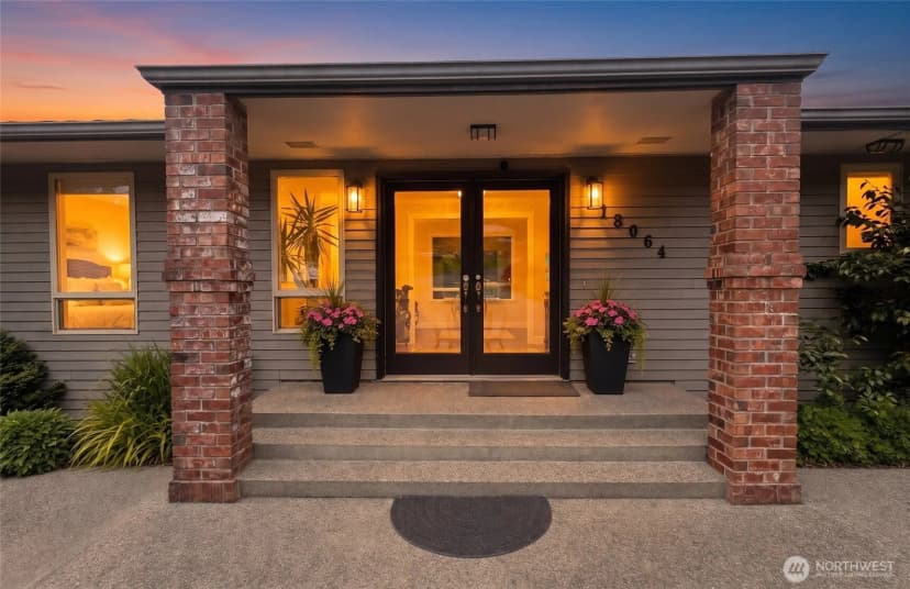 Property photo for 18064 Mariposa Lane, Mount Vernon