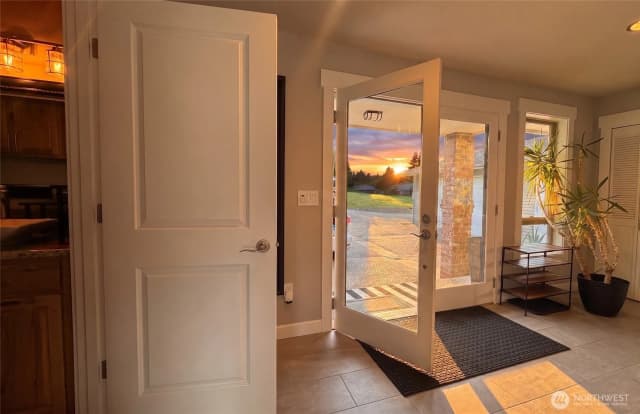 Property photo for 18064 Mariposa Lane, Mount Vernon photo 5