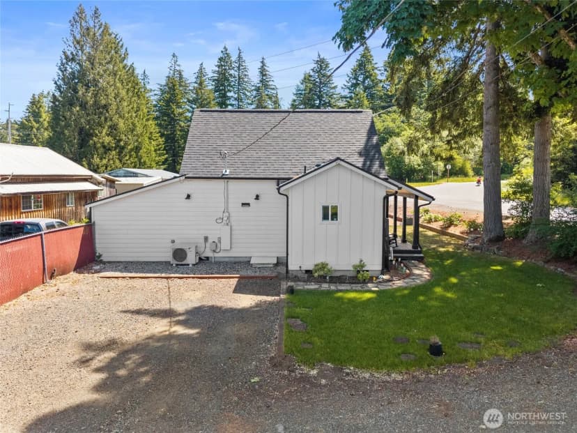 Property photo for 698 6th Avenue W, Tenino photo 30