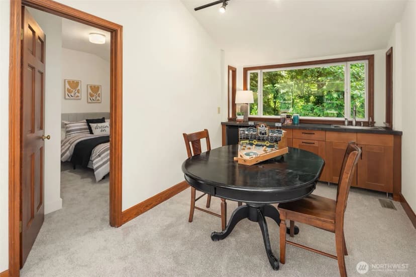 Property photo for 3050 126th Avenue Ne, Bellevue photo 25