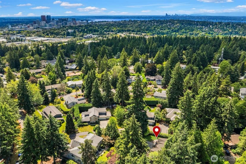Property photo for 3050 126th Avenue Ne, Bellevue photo 38