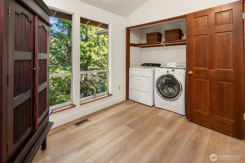 Property photo for 3050 126th Avenue Ne, Bellevue photo 28