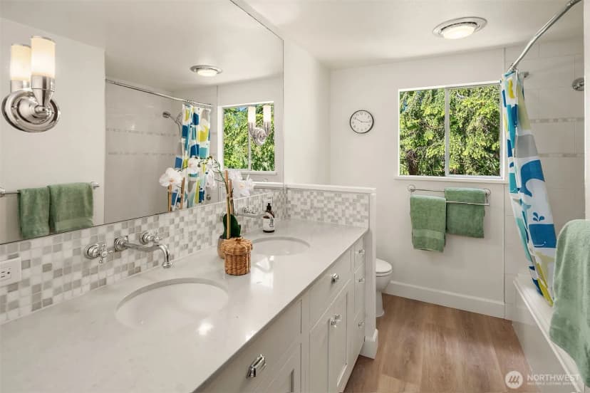 Property photo for 3050 126th Avenue Ne, Bellevue photo 21