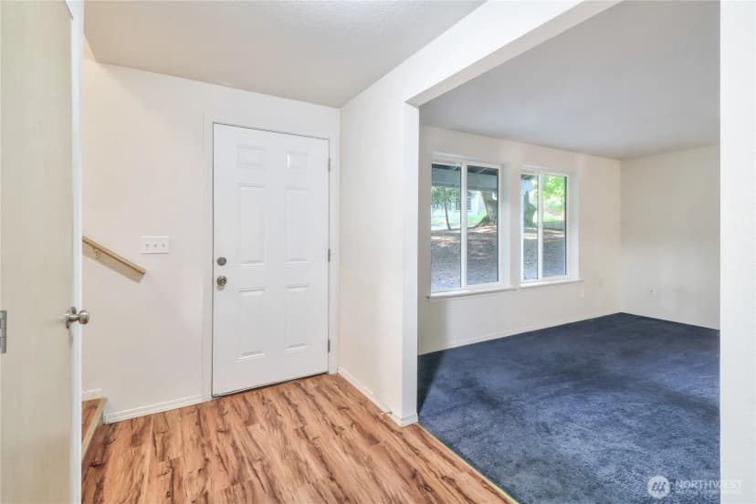 Property photo for 22323 Glenview Court Se, Yelm photo 3