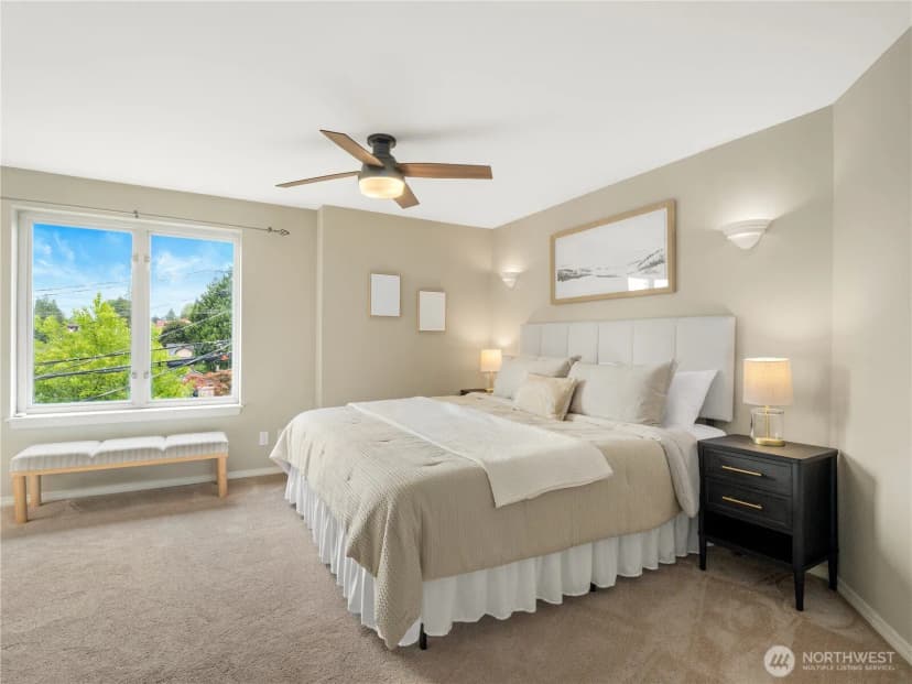 Property photo for 5624 Roosevelt Way Ne #302, Seattle photo 10