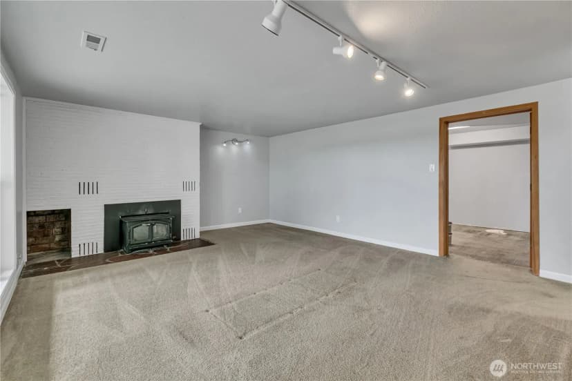 Property photo for 26802 148th Avenue Se, Kent photo 25