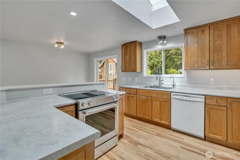 Property photo for 26802 148th Avenue Se, Kent photo 13