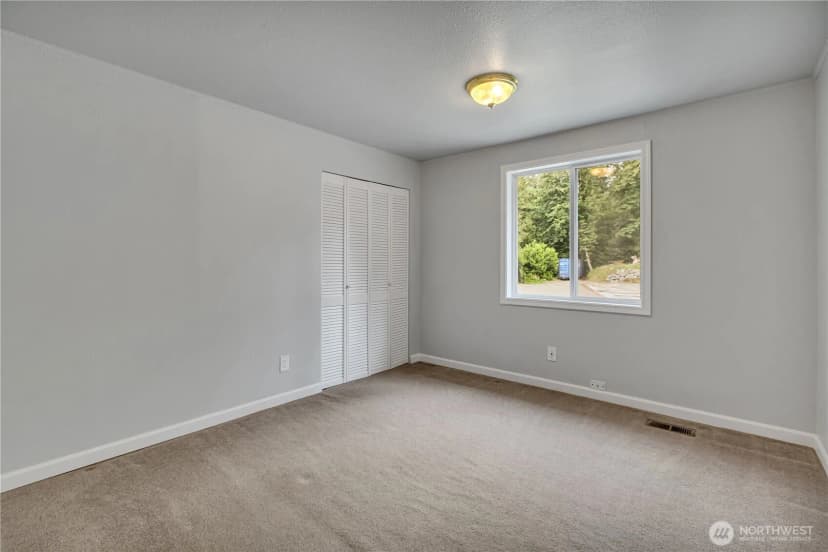 Property photo for 26802 148th Avenue Se, Kent photo 21