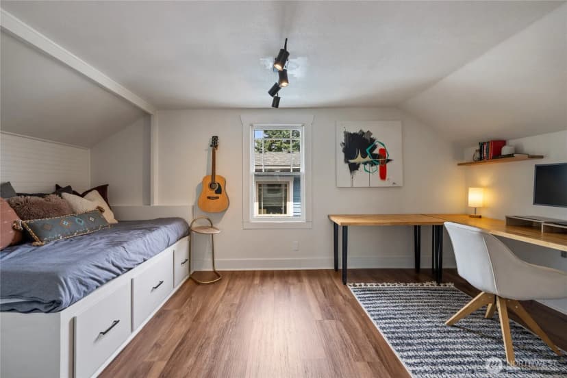 Property photo for 920 N Sheridan Avenue, Tacoma photo 25