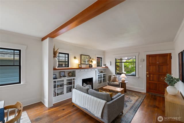 Property photo for 920 N Sheridan Avenue, Tacoma photo 5
