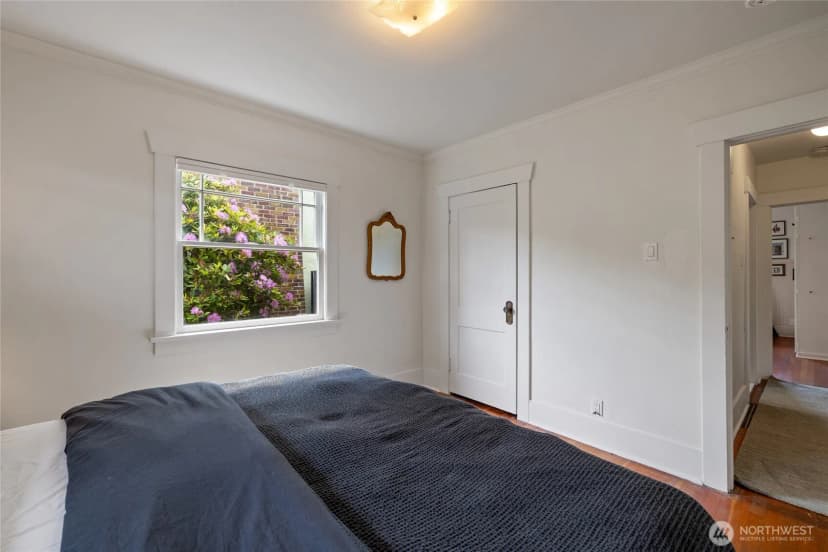 Property photo for 920 N Sheridan Avenue, Tacoma photo 13