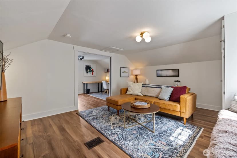 Property photo for 920 N Sheridan Avenue, Tacoma photo 23