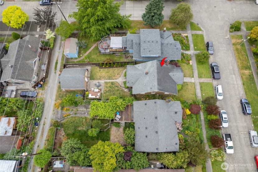 Property photo for 920 N Sheridan Avenue, Tacoma photo 35