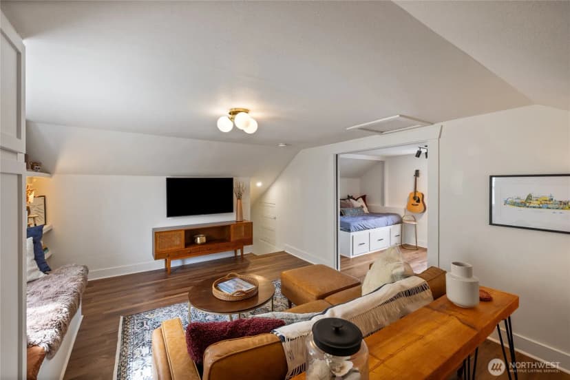 Property photo for 920 N Sheridan Avenue, Tacoma photo 22