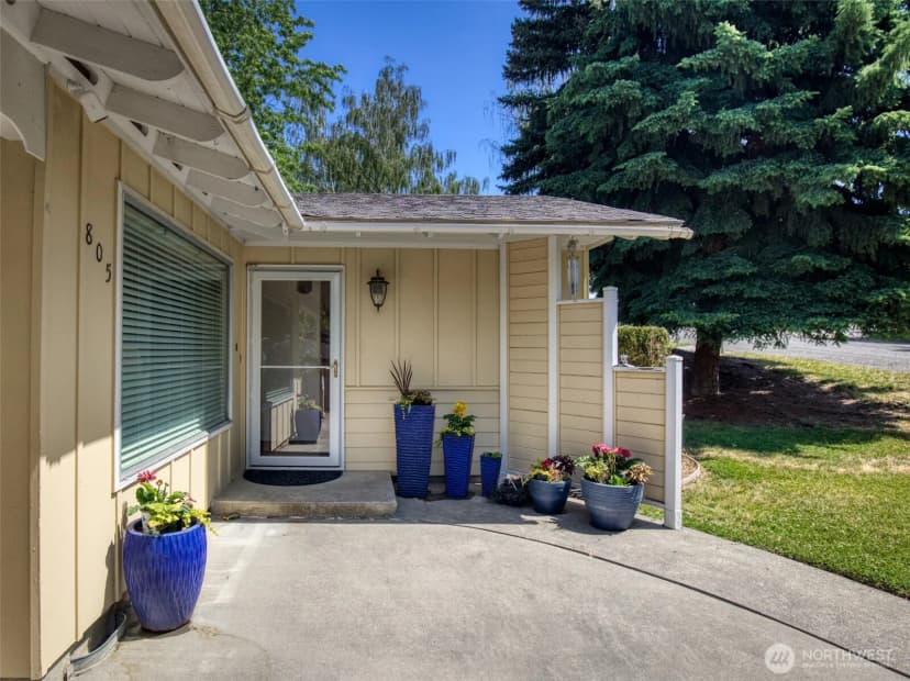 Property photo for 805 E Spring Street, Dayton photo 25