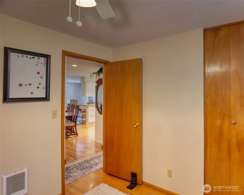 Property photo for 805 E Spring Street, Dayton photo 24