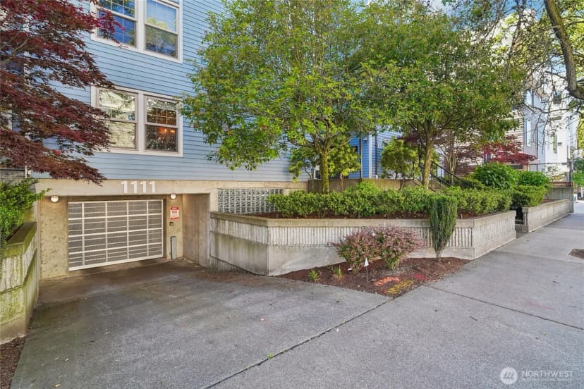 Property photo for 1111 10th Avenue E #20, Seattle photo 24