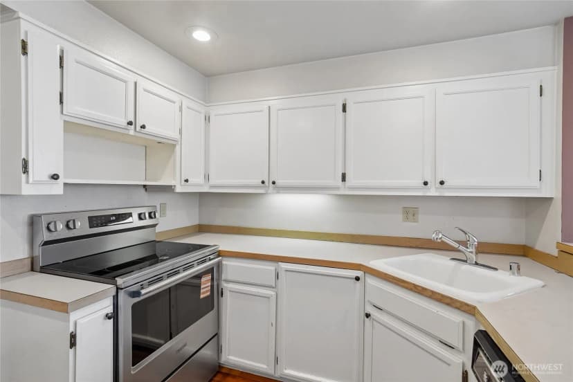 Property photo for 1111 10th Avenue E #20, Seattle photo 9